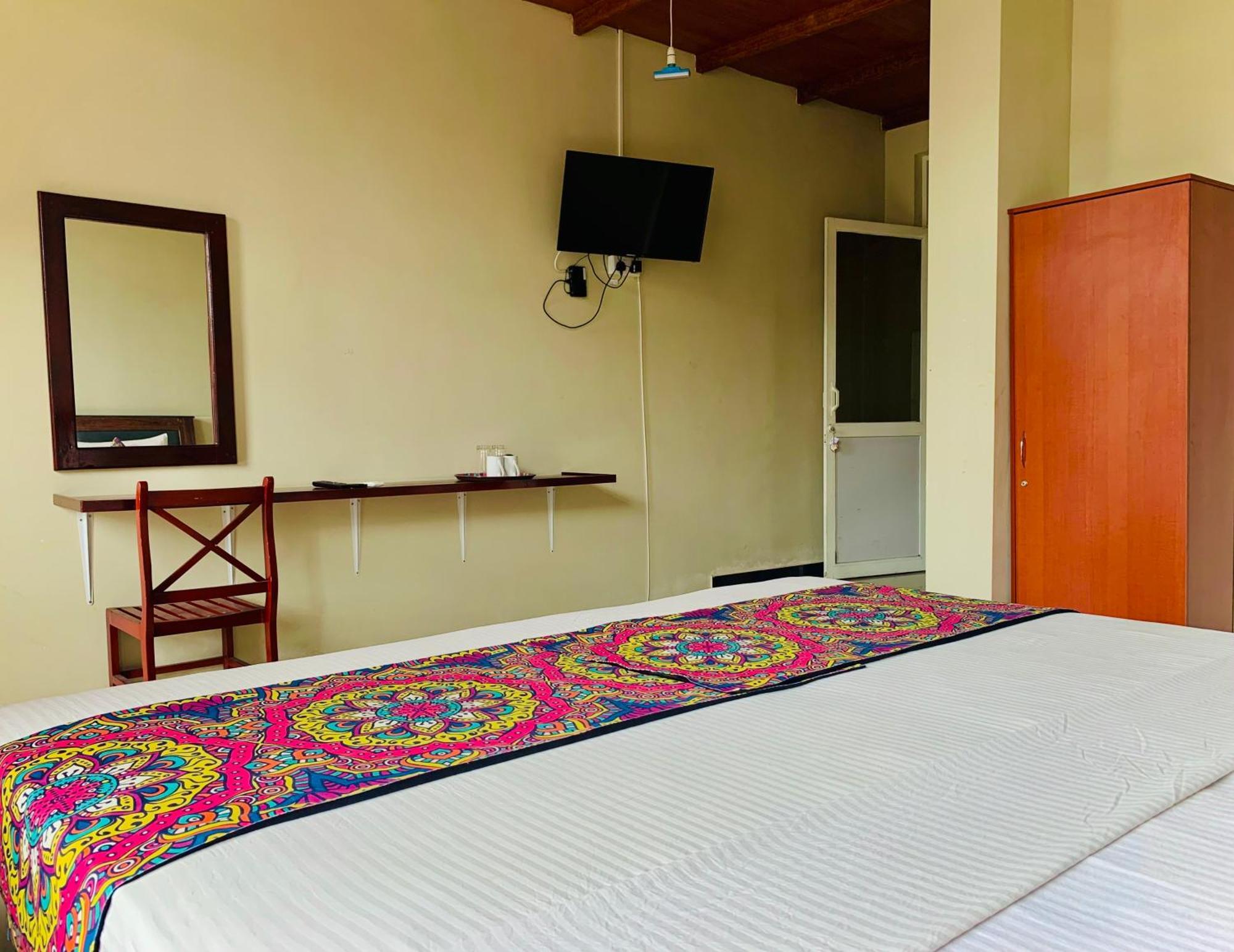 Elepath Lodge- Pinnawala Pinnawala  Esterno foto